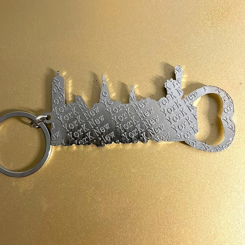 NWOT New York Skyline Keychain Bottle Opener